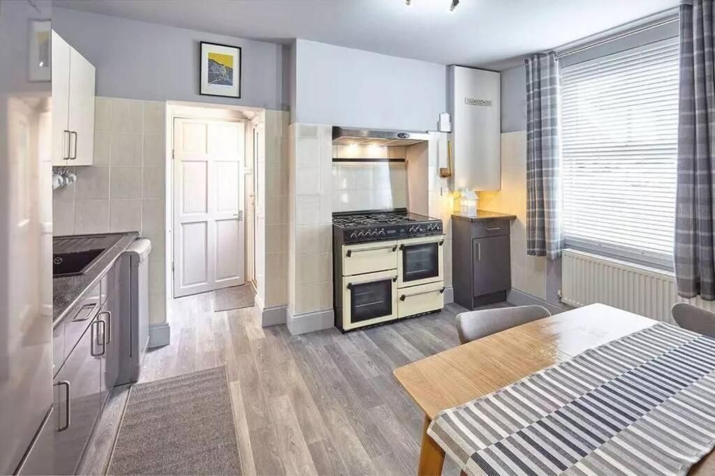 May House 3 Bedroomed House Whitby Exterior foto